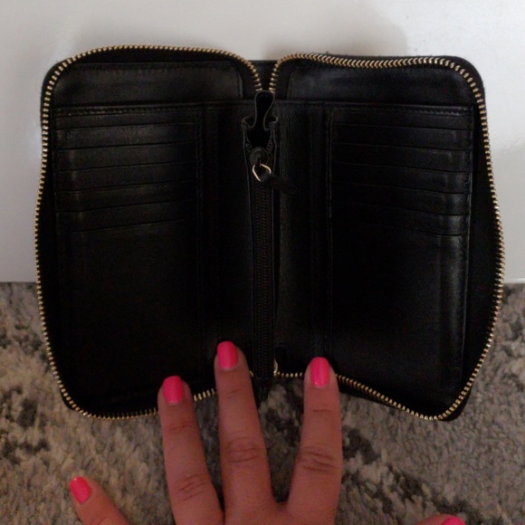 Gucci Wallet - Picture 4 of 12